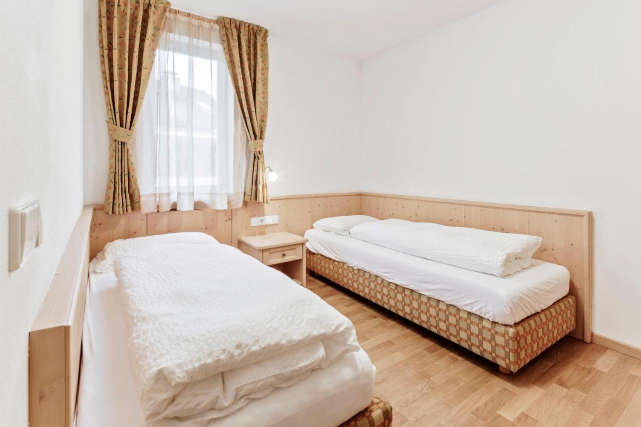 Apartments Petlin Ортизеи Экстерьер фото