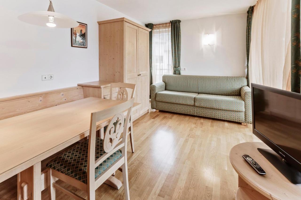 Apartments Petlin Ортизеи Экстерьер фото