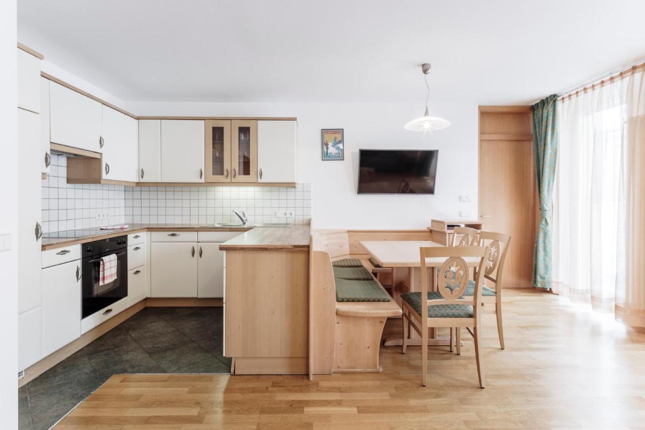 Apartments Petlin Ортизеи Экстерьер фото